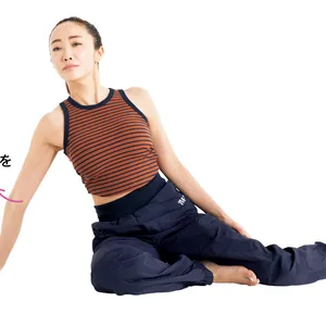 肘の内側を外に