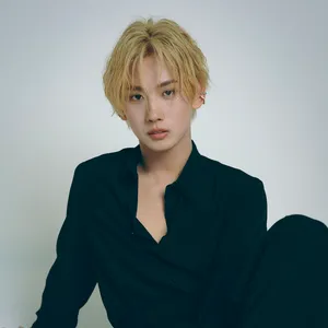 モデル 鈴木凌　座り