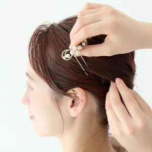 【ミディアム①着物】トップの三つ編みでふんわり♪ 短くてもできるアップ風ヘア　STEP７