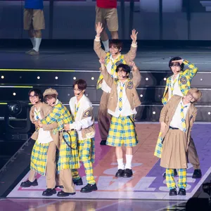 マキア　なにわ男子 LIVE TOUR 2025 'BON BON VOYAGE'　ライブ風景