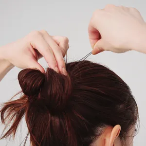 グッチ ヘアピン　ヘアアレンジ やり方 2