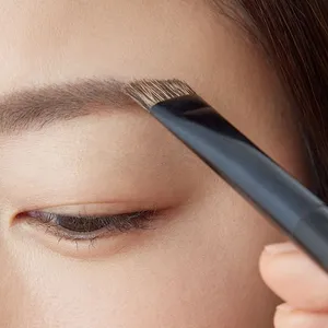 MEGUMIさん 着物メイク 眉毛 書き方