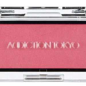 ザ ブラッシュ マット 011M Posh Plum ￥3300／アディクション ビューティ