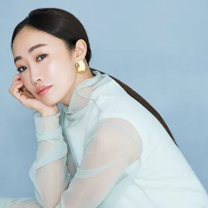 寝るときは髪を全上げ＆夜アイロンも欠かさない！ 神崎 恵さんの美髪メソッド