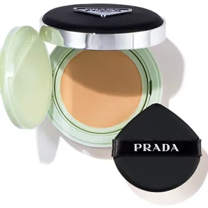 鈴木えみさんの最新愛用コスメ＆ケアアイテムを全部見せ PhotoGallery_1_3