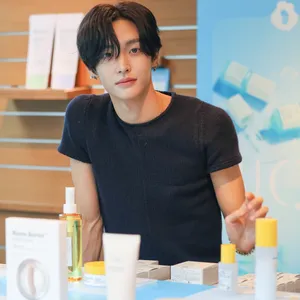 マキア　RIIZE　WONBIN UIQ　韓国コスメ　代官山 蔦屋書店　サイン会　K-POP　2