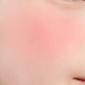 CR02 ボーイ チーク