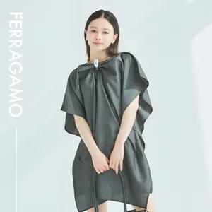 山本舞香のBeauty Script　最新コスメ×ファッションコーディネイト術【FERRAGAMO編】