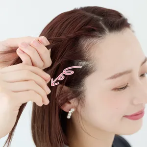 【ミディアム②きちんとスーツ】顔まわりのねじりがアクセントの上品ダウンスタイル　STEP５