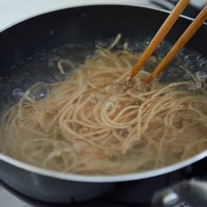 美味しい＆ヘルシーで話題の「スーパー麺」。旬の夏野菜を使った簡単レシピ GALLERY_1_2