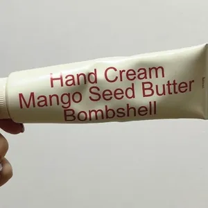 プレゼントにおすすめのハンドクリーム hetras（へトラス） パフュームシルキーハンドクリーム