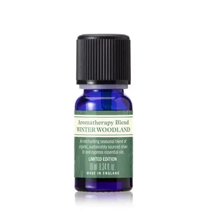 ニールズヤード　ブレンドエッセンシャルオイルウィンターウッドランド　クリスマスコフレ2025
