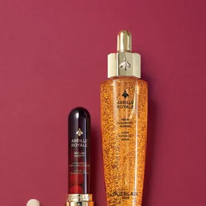 最新 小嶋陽菜さん愛用のスキンケア アベイユ ロイヤル ウォータリー オイル セロム ビー ラボ ショット