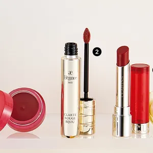 小嶋陽菜さんの2024年下半期リアルBUYコスメ PhotoGallery_1_2