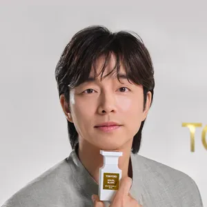 トム フォード ビューティ アジア・パシフィック アタッシェ　コン・ユさん　ソレイユ ブラン オード パルファム スプレィ