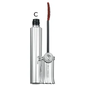 C ブルーミングラッシュ ニュアンスカーラー 05 ¥3300／ジルスチュアート　ビューティ