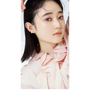 軽やか黒合わせでパープルを辛口に昇華