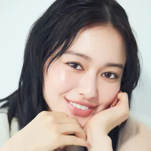 セパレートまつ毛がポイント！ 山本舞香さんが作る、夏らしいヘルシーアイで涼やかな印象に