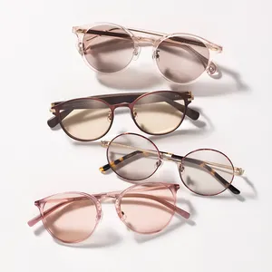 マキア　サングラス　おすすめ　選び方　Zoff　JINS　MAD JOURNEY　抜け感