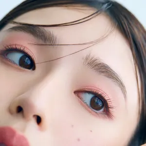 白石聖 秋 トレンド ピンクメイク 2