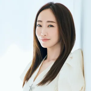 「実はクセ毛で、硬くて多い」神崎 恵さんがたどり着いた、梅雨でも崩れない美髪ルール