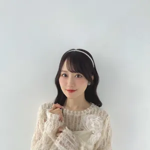 声優 小倉唯 おすまし顔