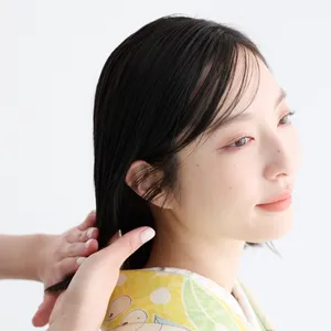 【卒業式袴ヘアアレンジ・ミディアム➀】煌めくパールがアクセントの簡単サイドねじり　STEP２