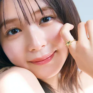 レブロンのラメ入りブラウンパレットで魅せる、夏の3フェイス。プチプラでここまで盛れる！